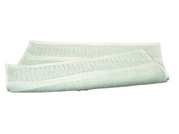 سماء باستيل