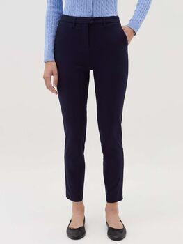 الأزرق الداكن