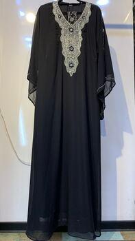 أسود