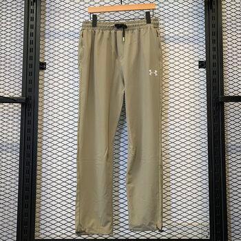 أخضر زيتوني