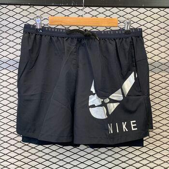 الأزرق الداكن